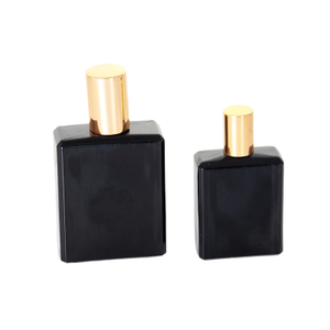 Flacon de parfum femme rectangle noir avec capuchon doré