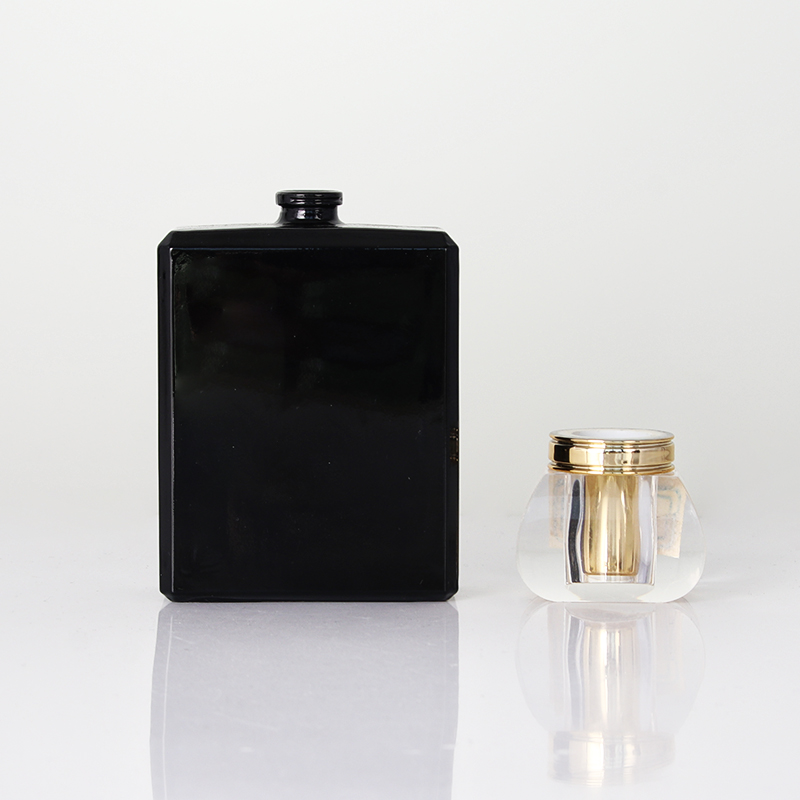 Élégant flacon de parfum en verre vaporisateur de Cologne noir et or